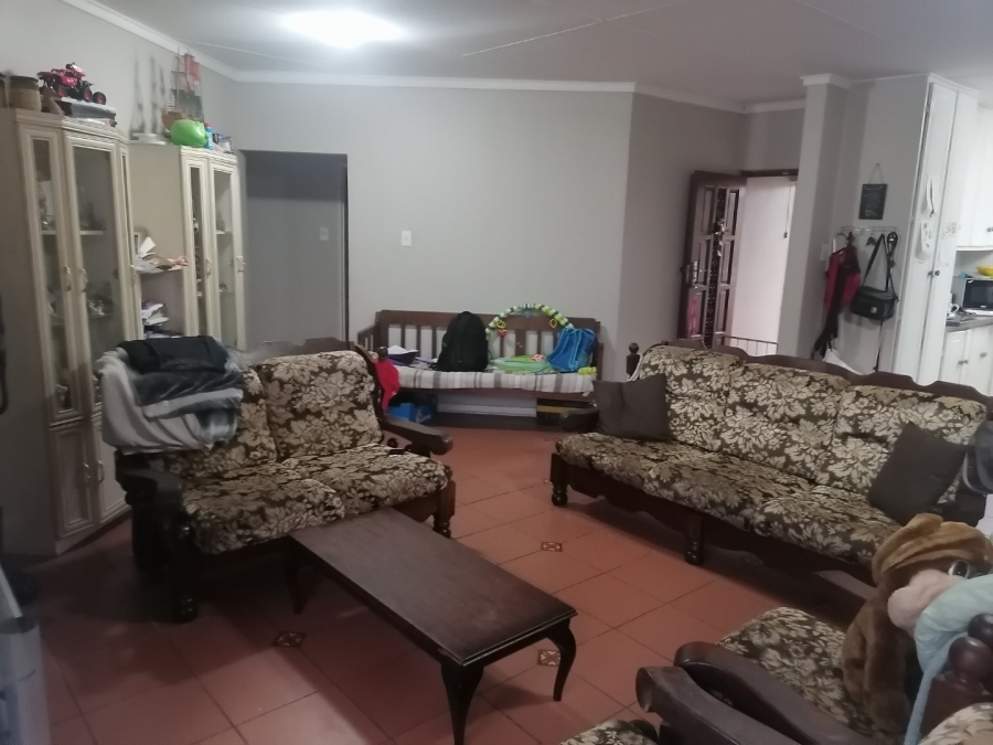 3 Bedroom Property for Sale in Uitsig Free State